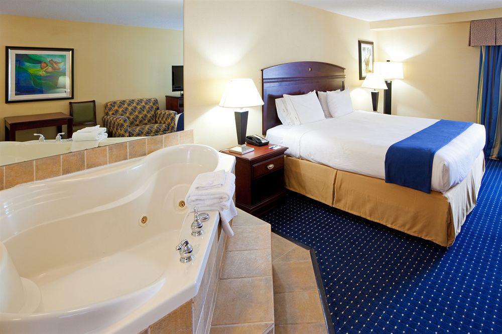 Holiday Inn Express Hotel & Suites Annapolis By Ihg Стая снимка
